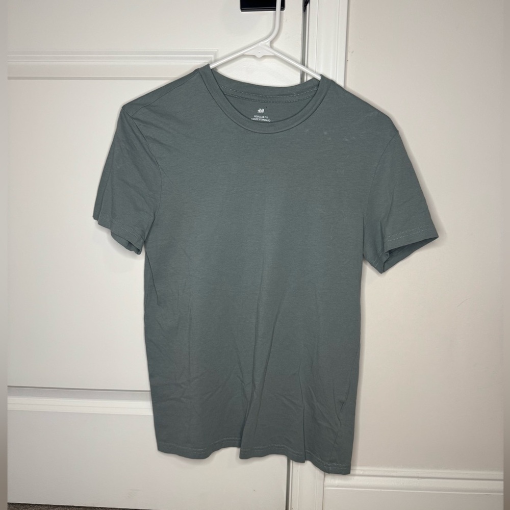 H&M Basic T-Shirt